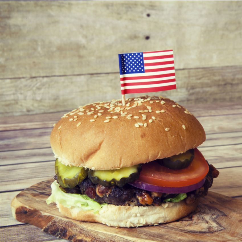 Американский гамбургер. Бургеры в США. Бургерная в Америке. Фастфуды в Америке. Гамбургер сша